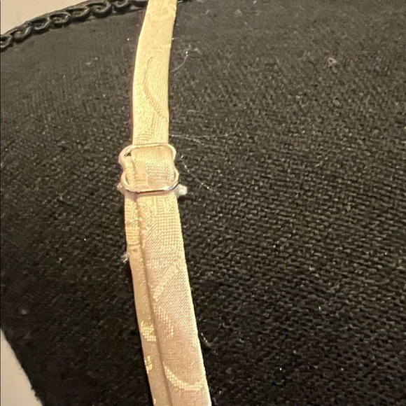 Princess Polly Princess Polly Gold Asian Cream Mini Size 8 - Picture 9 of 10